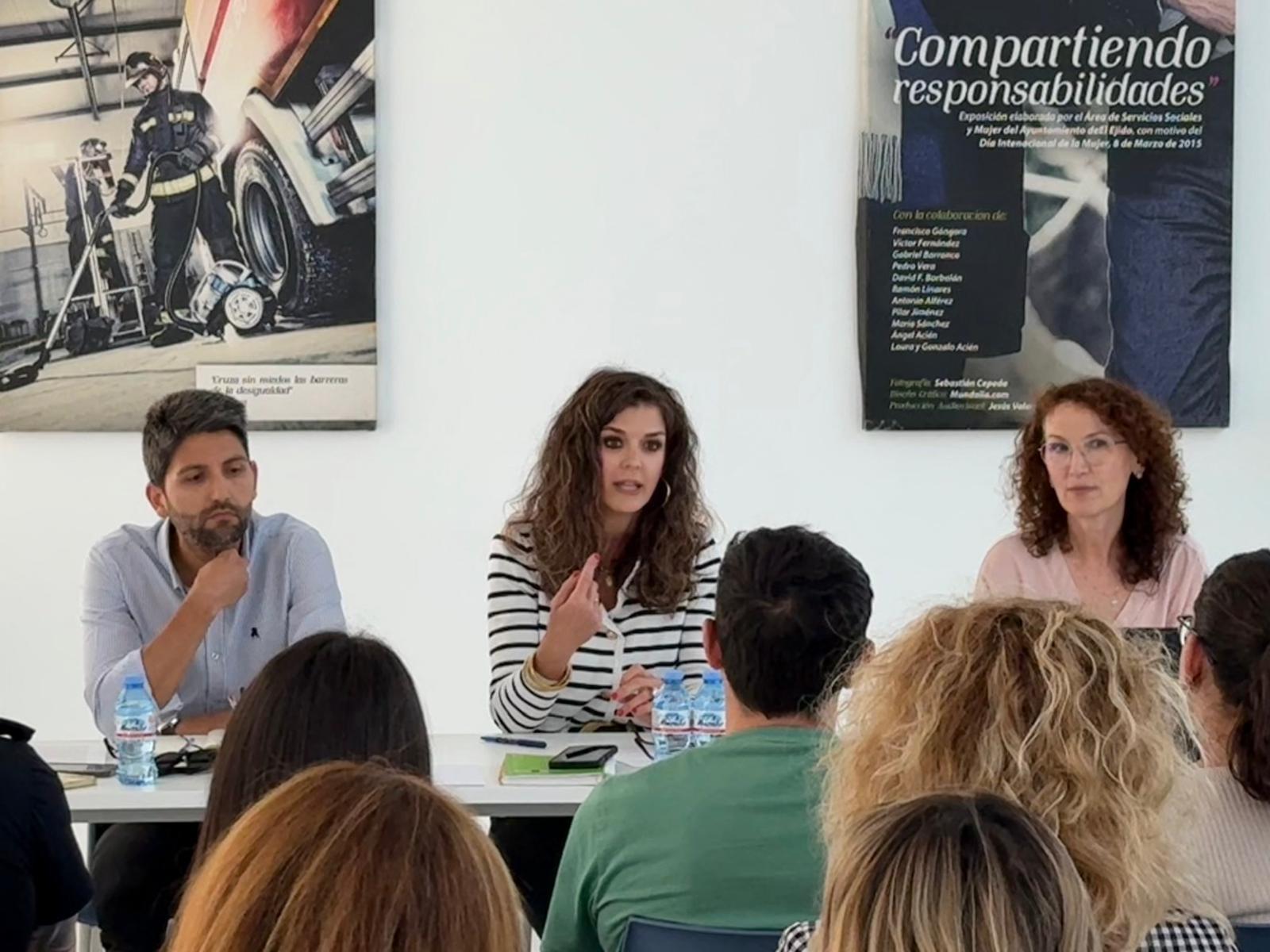 Servicios Sociales promueve talleres de refuerzo educativo y aula de convivencia para prevenir el absentismo escolar