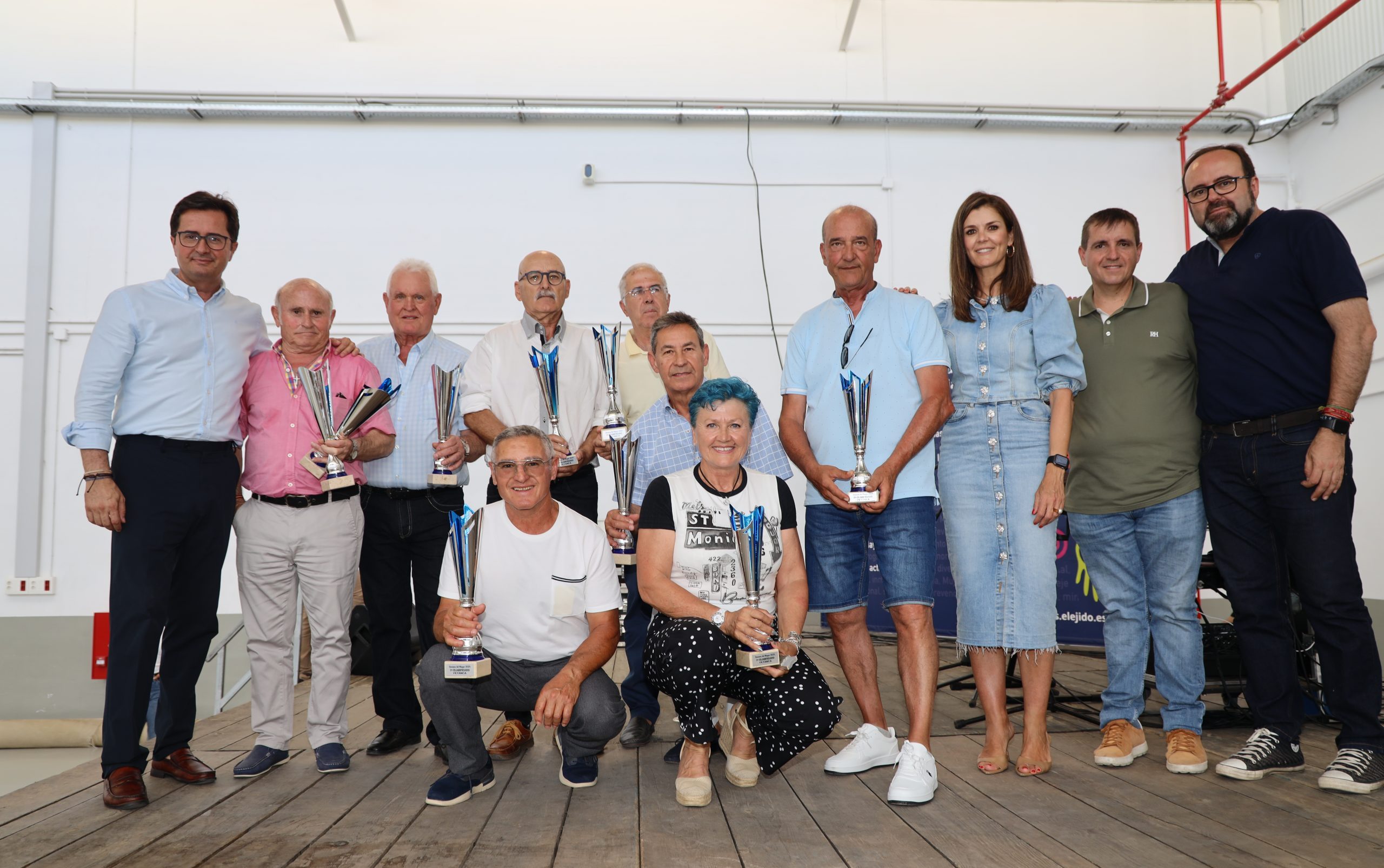 Un millar de mayores del municipio disfrutan de una jornada de convivencia en la Nave de Ejidomar