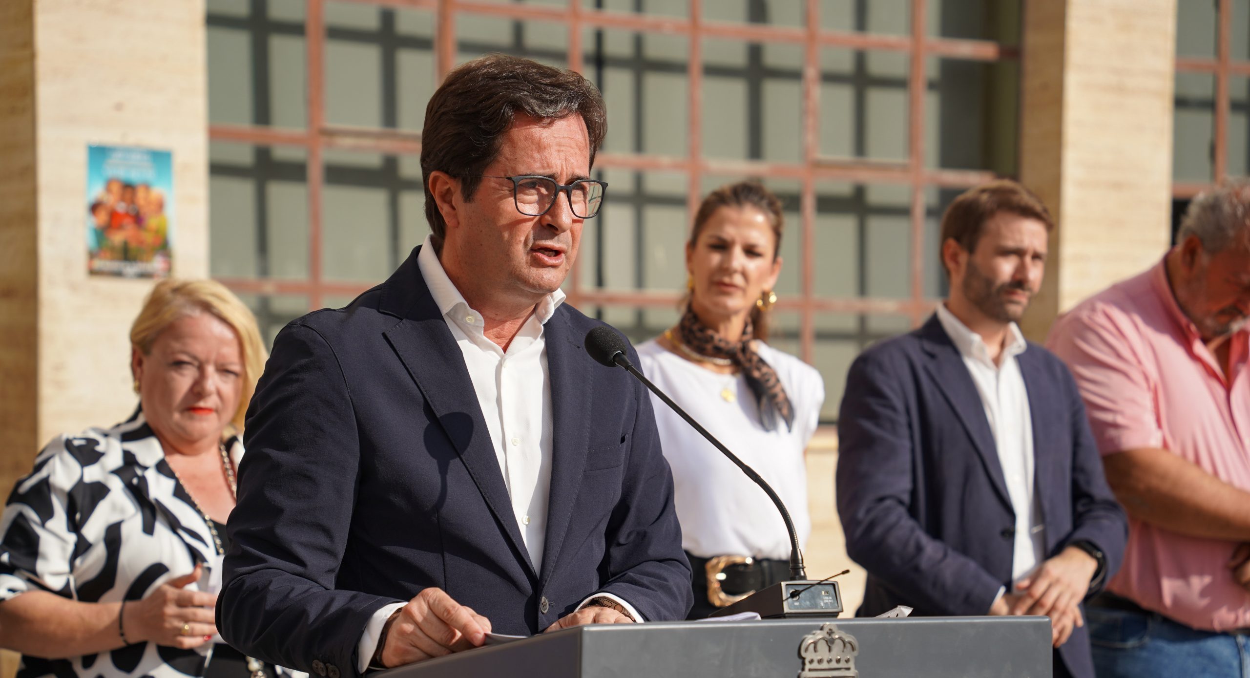 El Ejido celebra el Día Mundial de la Salud Mental con una lectura de manifiesto y una exposición de cuadros elaborados por usuarios de FAISEM y El Timón