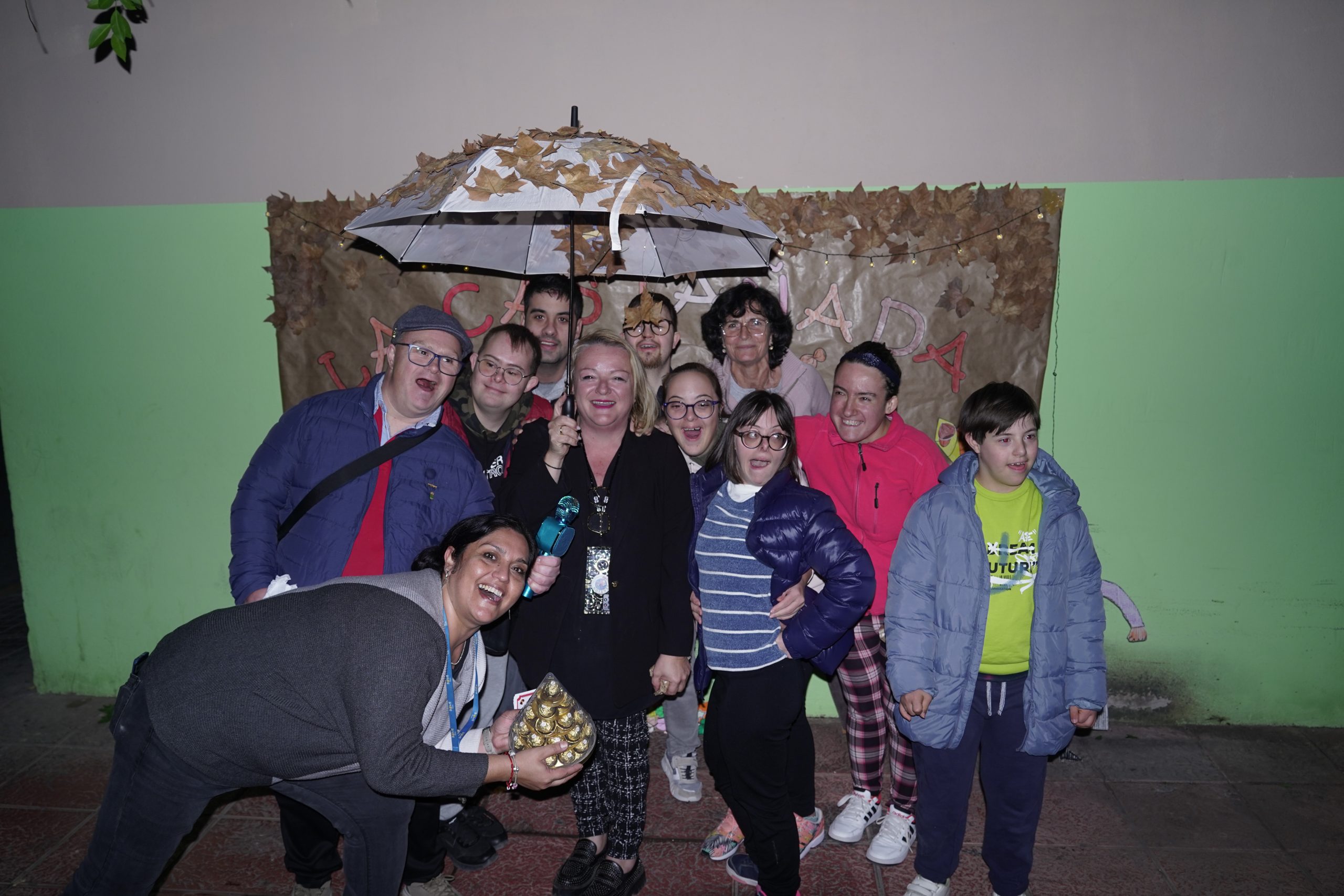 Down El Ejido reúne a usuarios, familiares y profesionales en torno a su tradicional ‘Castañada’ Down El Ejido reúne a usuarios, familiares y profesionales en torno a su tradicional ‘Castañada’