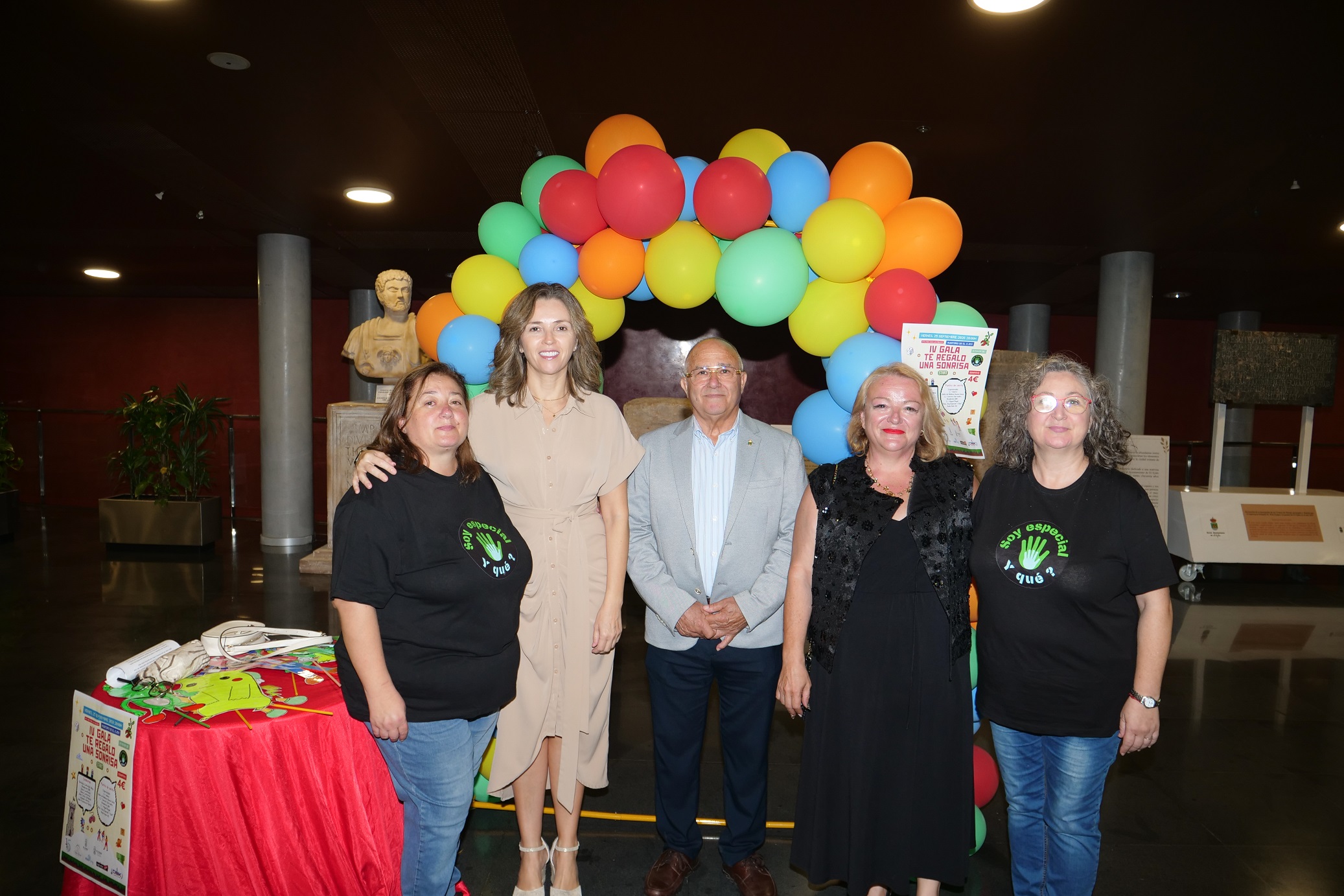 La IV Gala ‘Te regalo una sonrisa’ llena el Auditorio de juegos, emoción, música y diversión a favor de Soy Especial y Qué?